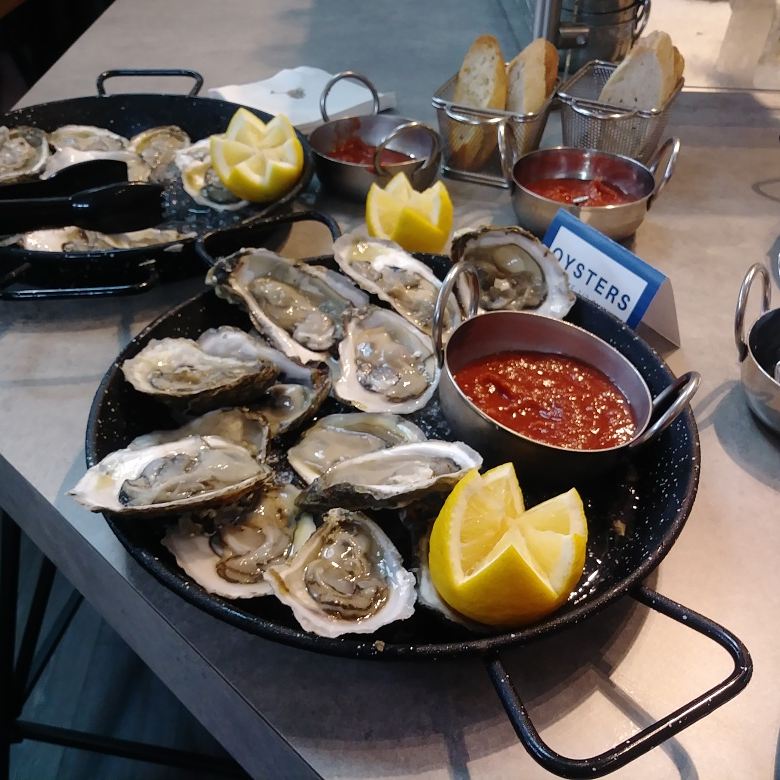 plate of fresh oysters